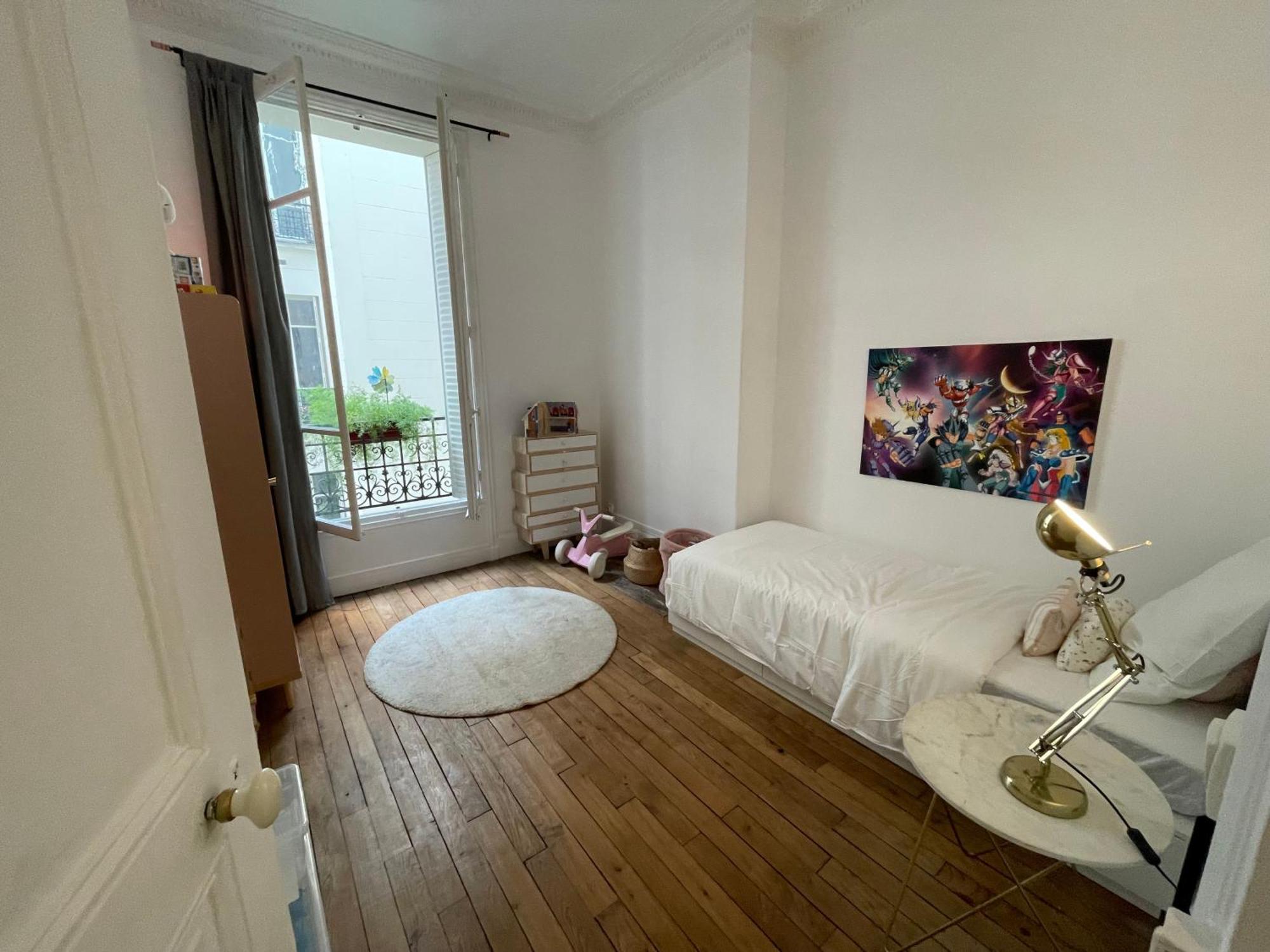 Appartement Magnifique T4 Proche Proche Arc De Triomphe Et Champs Elysees *